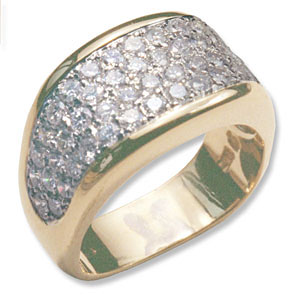 Elegant Pavï¿½ Diamond Ring